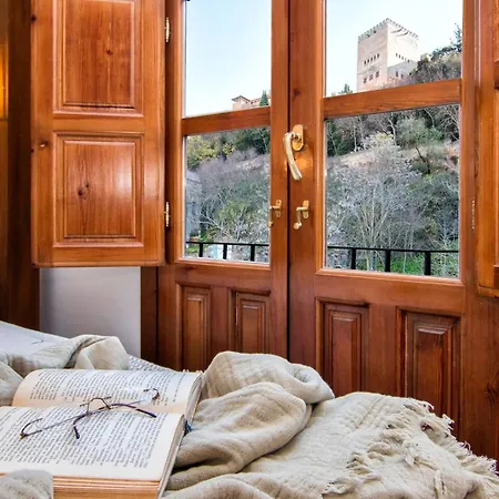 Chezmoihomes Alhambra Hideaway-3